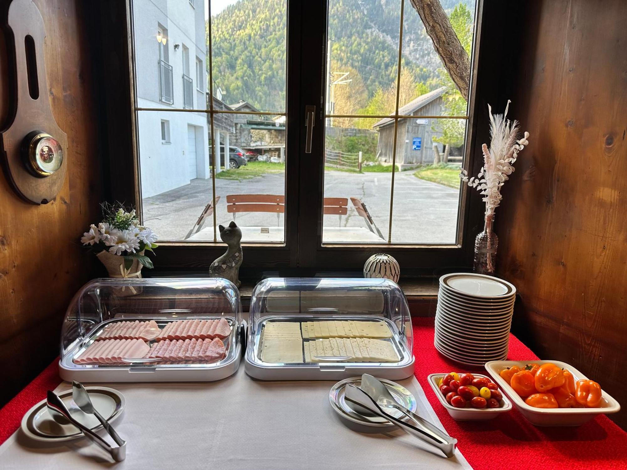 Goldener Adler Bed & Breakfast Scharnitz Exterior photo